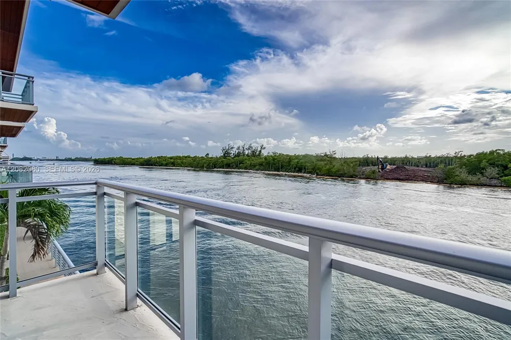 6100 Ocean Dr #2N Hollywood, FL 33019