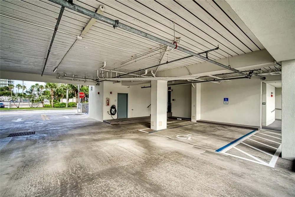 6100 Ocean Dr #2N Hollywood, FL 33019
