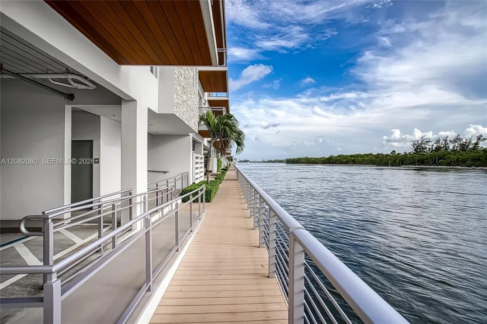 6100 Ocean Dr #2N Hollywood, FL 33019