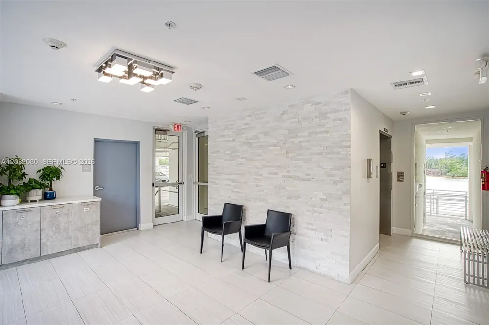 6100 Ocean Dr #2N Hollywood, FL 33019