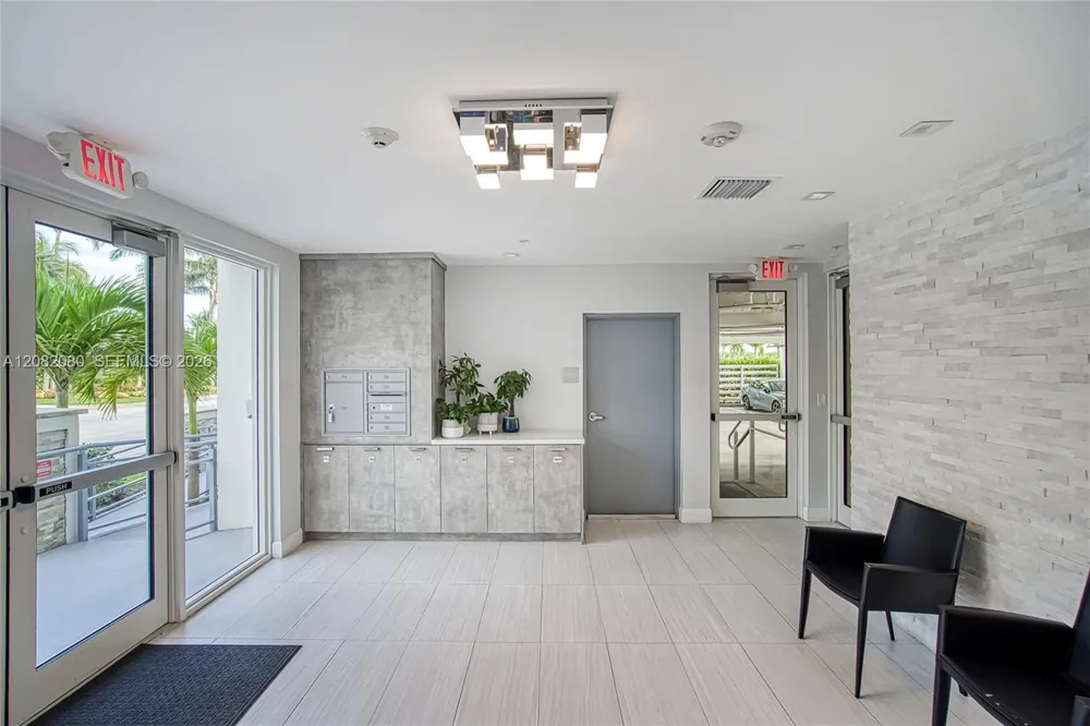 6100 Ocean Dr #2N Hollywood, FL 33019