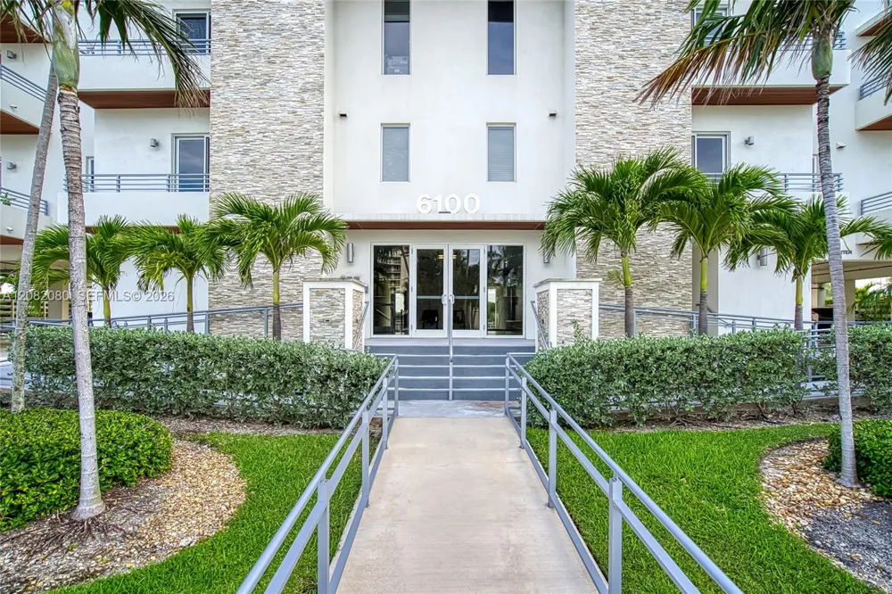 6100 Ocean Dr #2N Hollywood, FL 33019