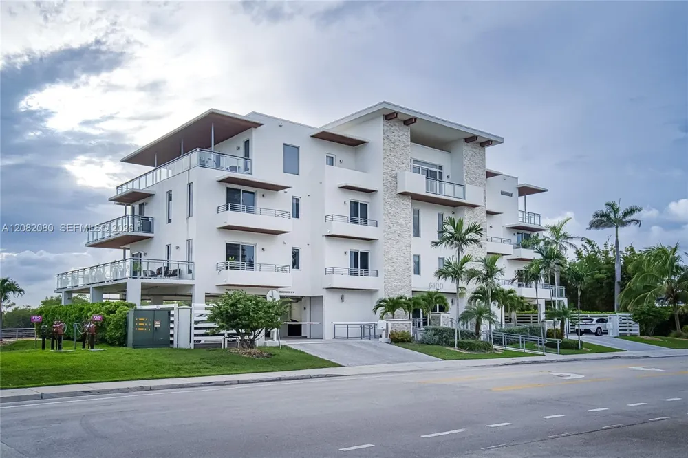 6100 Ocean Dr #2N Hollywood, FL 33019