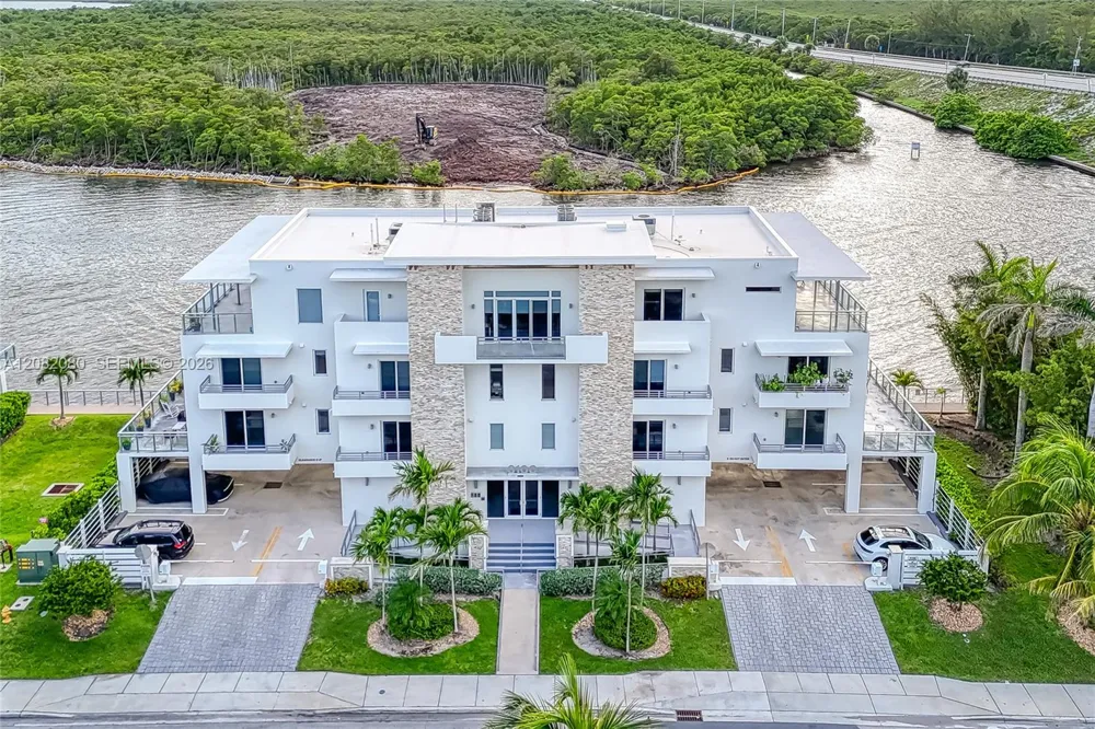 6100 Ocean Dr #2N Hollywood, FL 33019