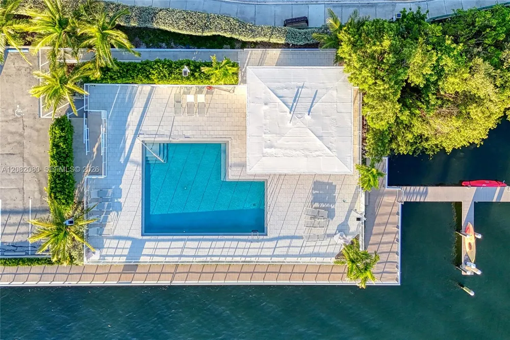 6100 Ocean Dr #2N Hollywood, FL 33019