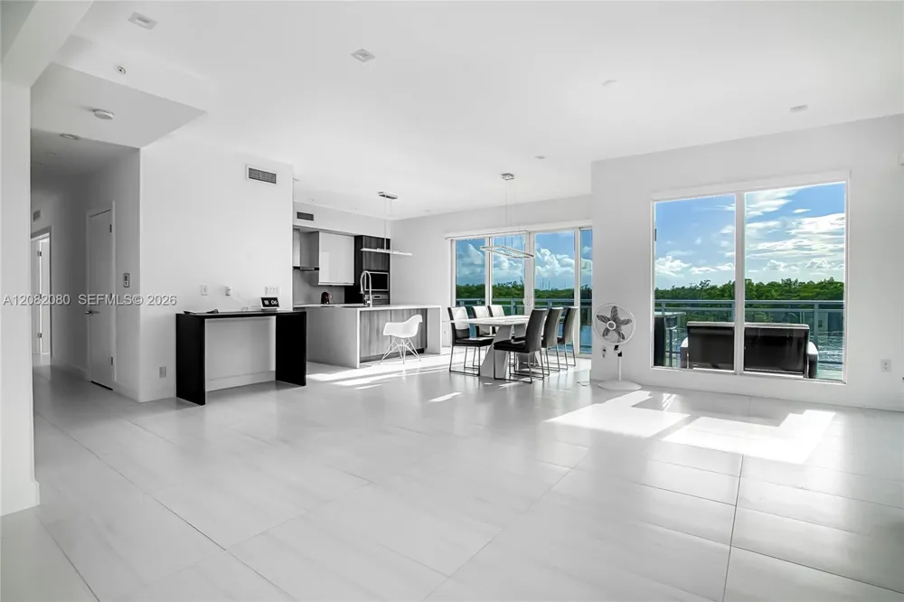 6100 Ocean Dr #2N Hollywood, FL 33019