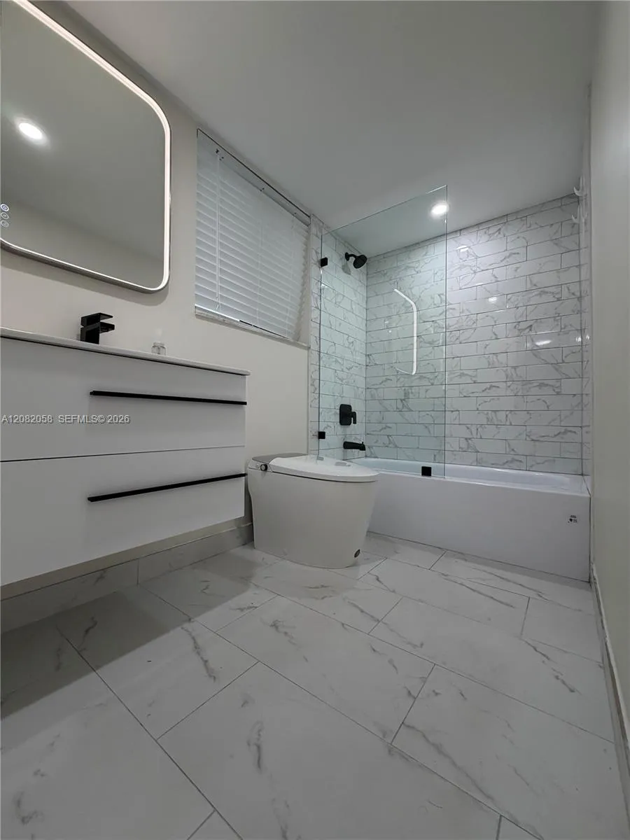 15495 Miami Lakeway N #101 Miami Lakes, FL 33014