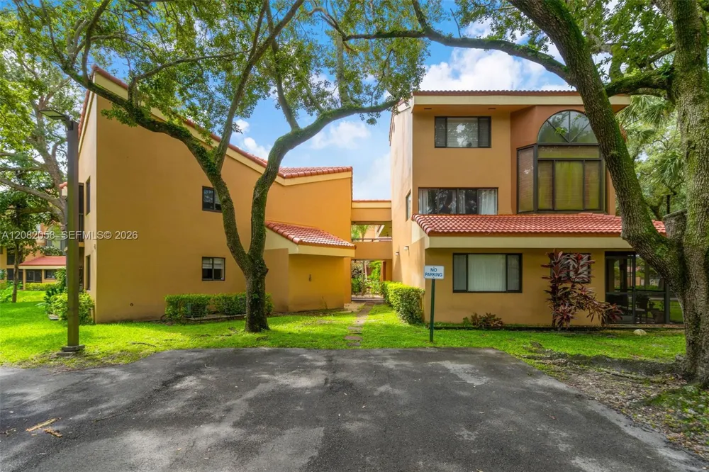 15495 Miami Lakeway N #101 Miami Lakes, FL 33014