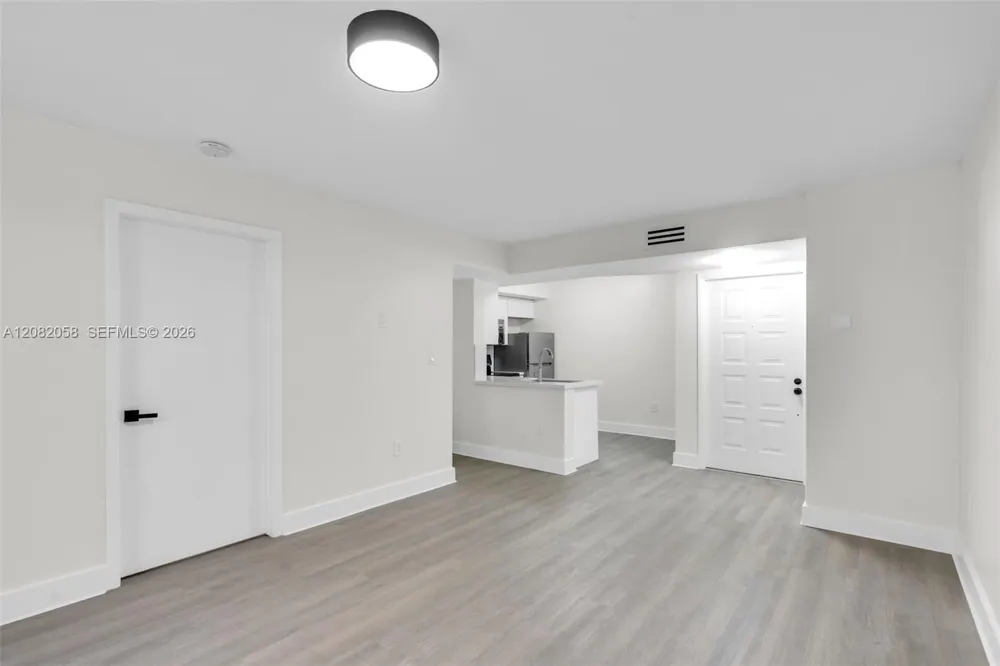 15495 Miami Lakeway N #101 Miami Lakes, FL 33014