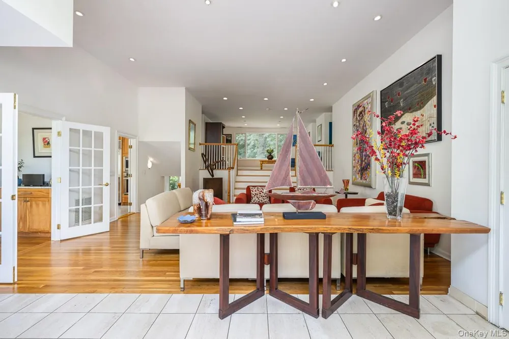 1 Deepwoods Lane Old Greenwich, CT 06870