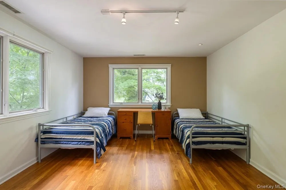 1 Deepwoods Lane Old Greenwich, CT 06870