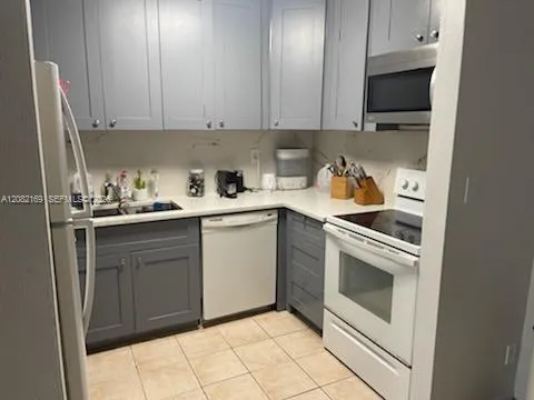 2671 Riverside Dr #7