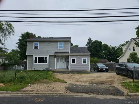 19 W 11 Street