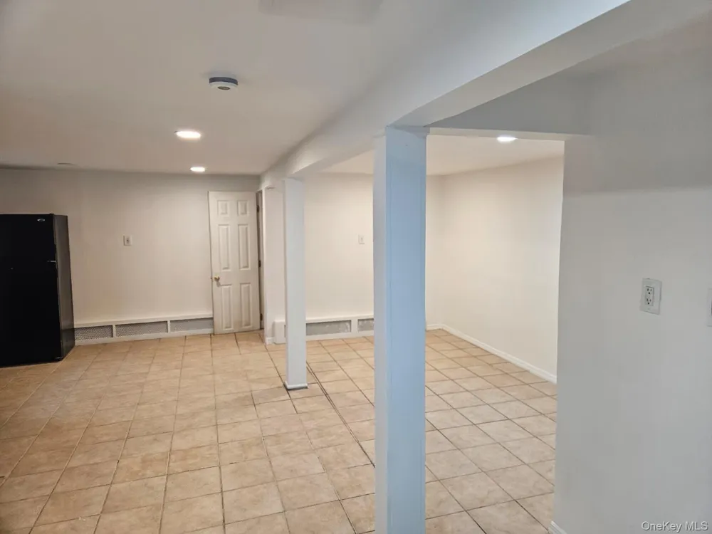 19 W 11 Street Huntington Station, NY 11746