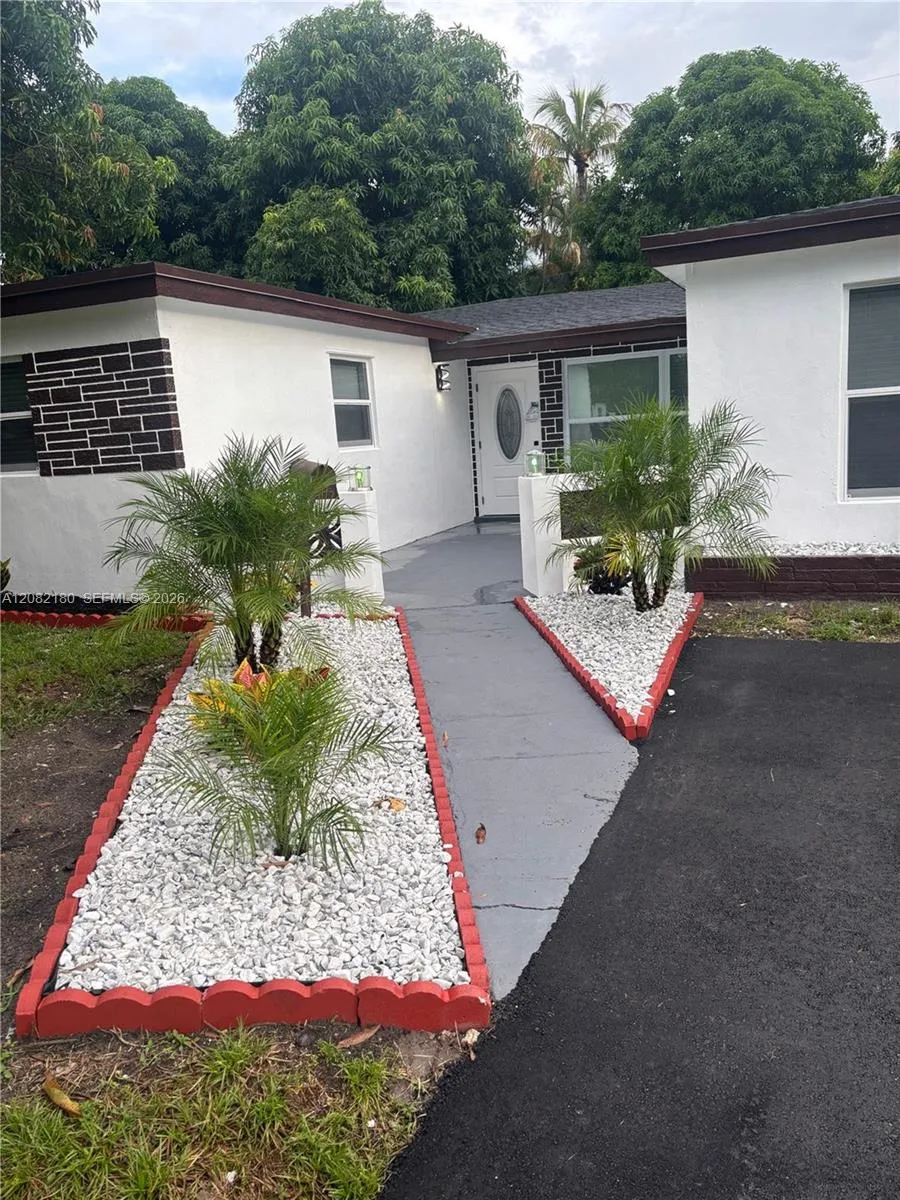 7320 Shalimar St Miramar, FL 33023