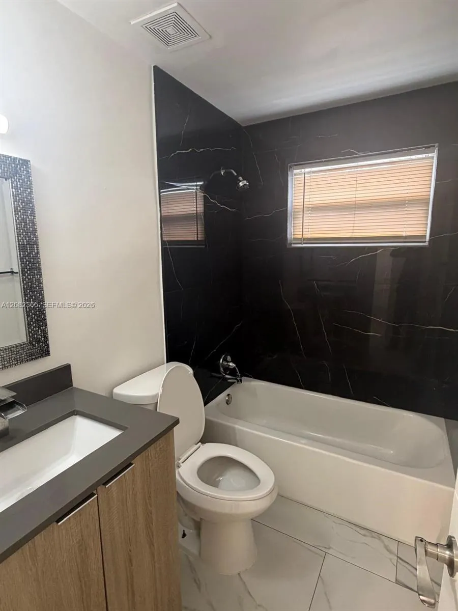 2542 NE 182nd St #2542 North Miami Beach, FL 33160