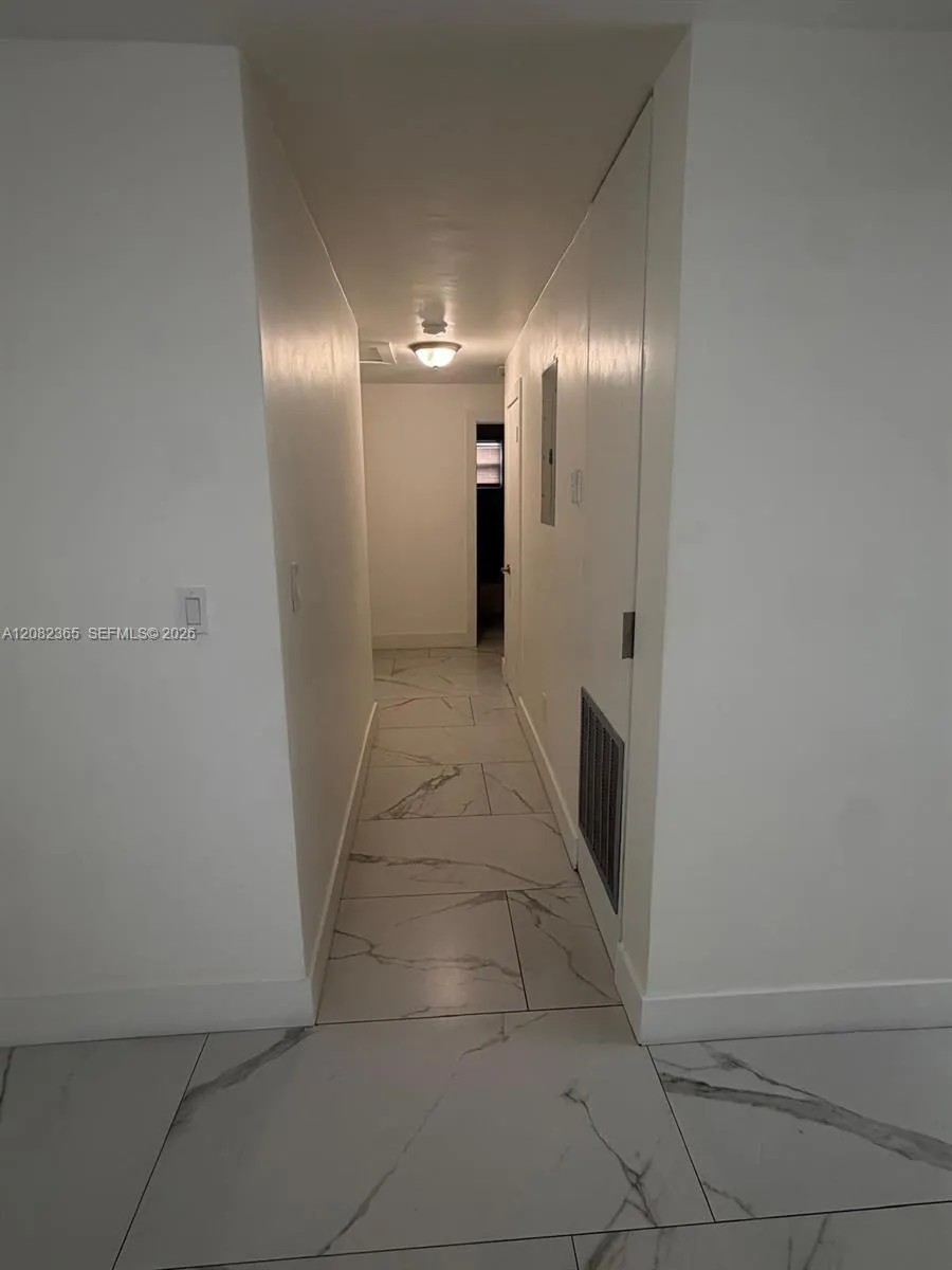2542 NE 182nd St #2542 North Miami Beach, FL 33160