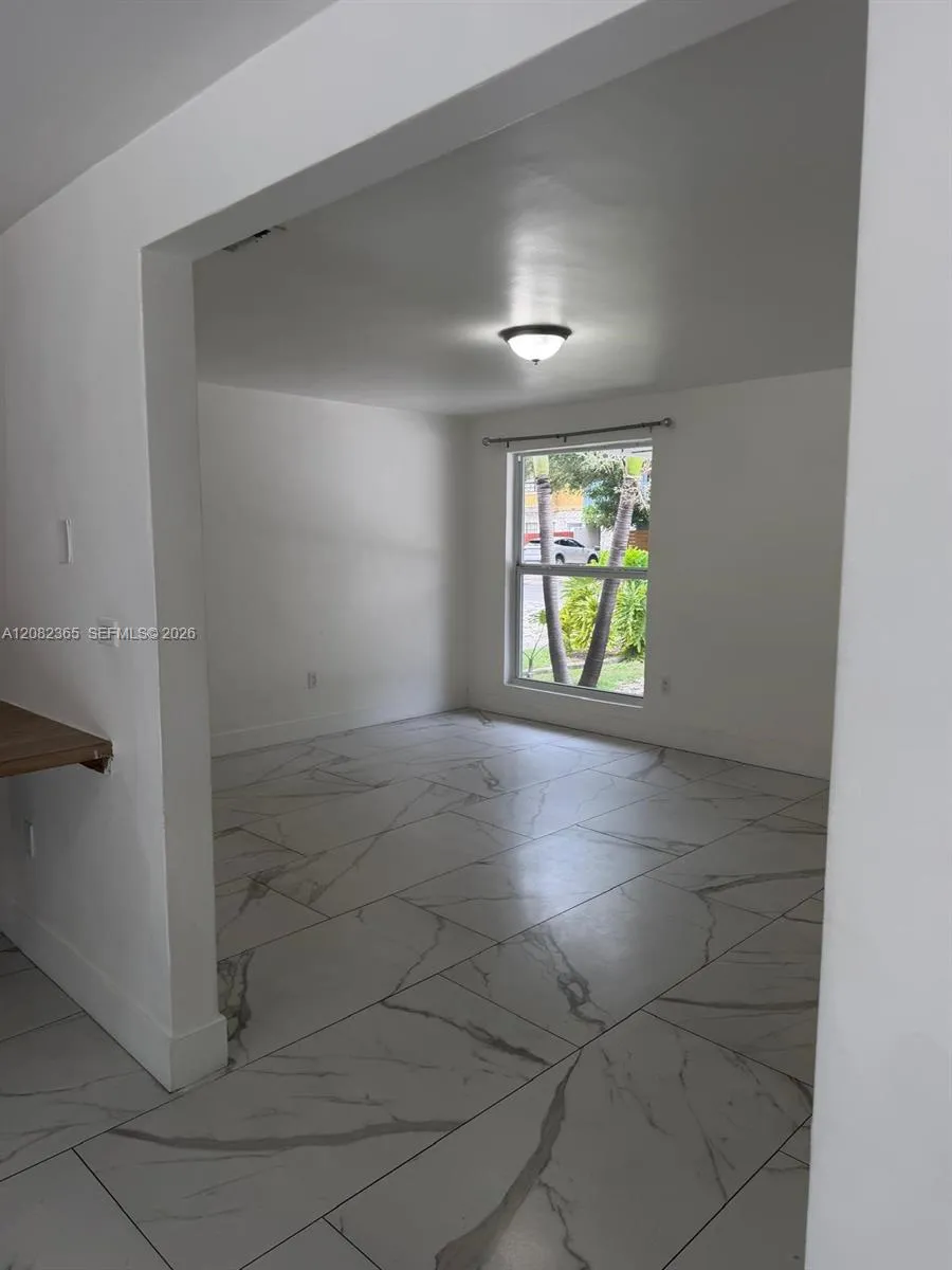 2542 NE 182nd St #2542 North Miami Beach, FL 33160