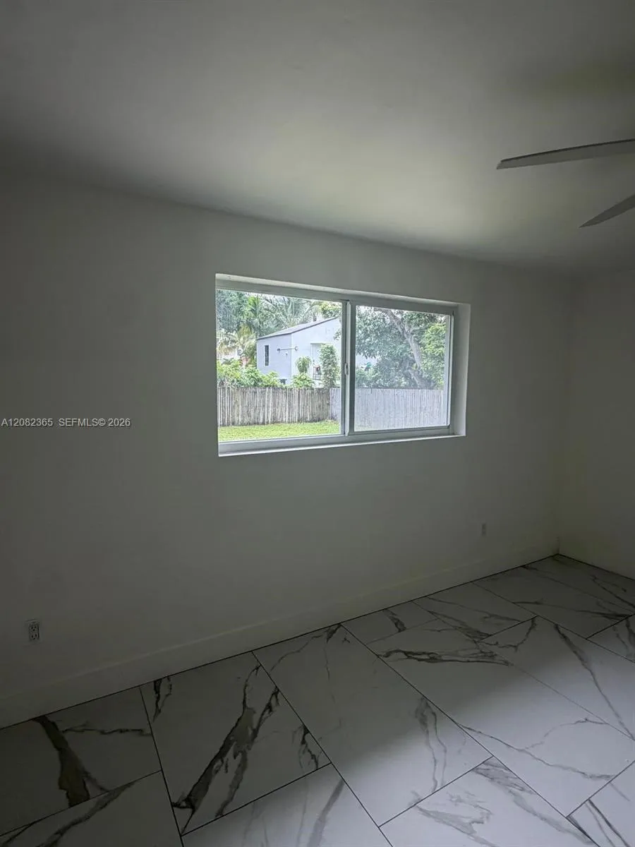 2542 NE 182nd St #2542 North Miami Beach, FL 33160
