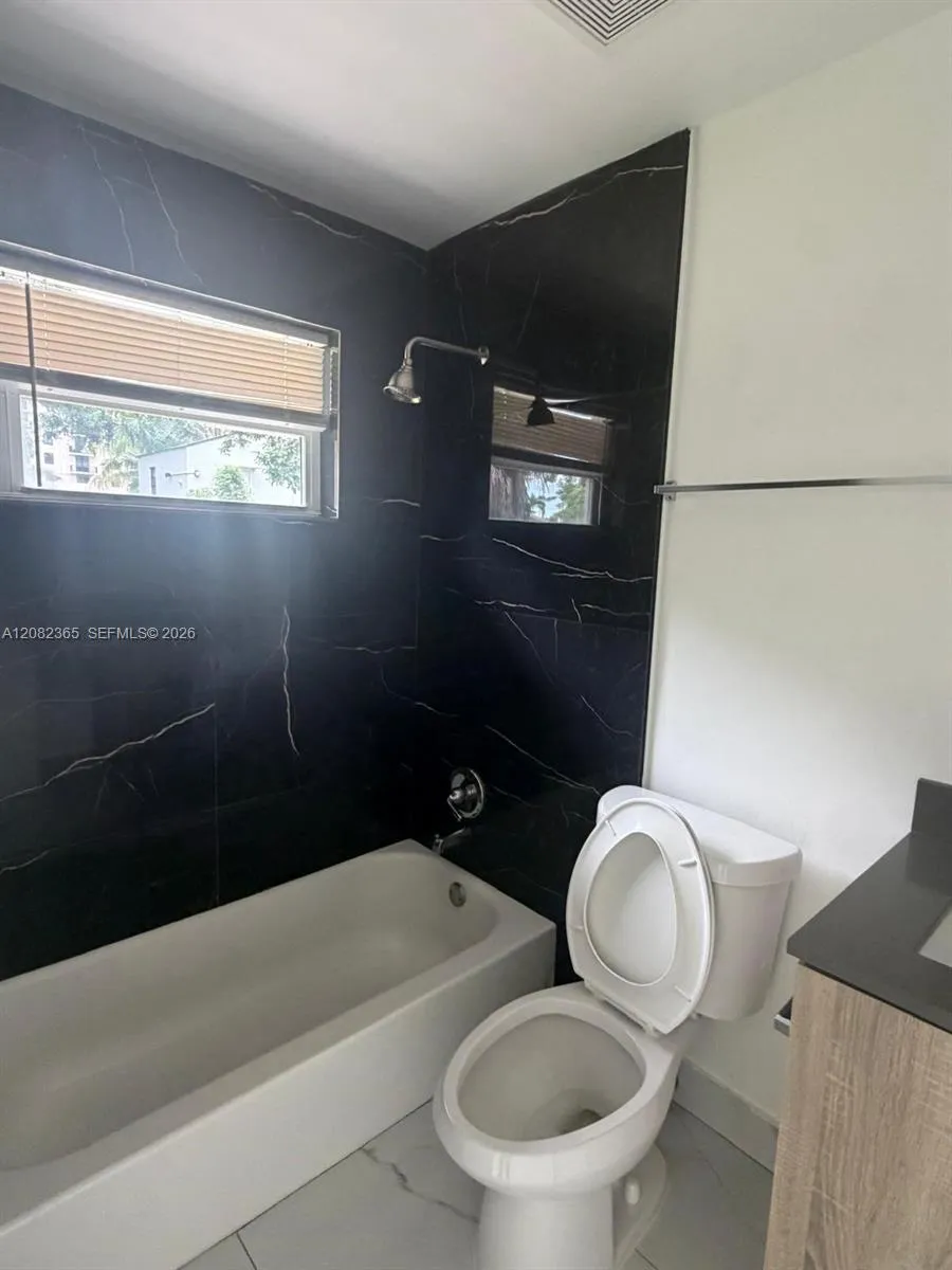2542 NE 182nd St #2542 North Miami Beach, FL 33160