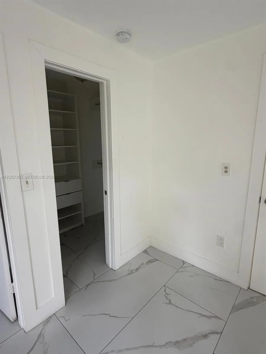2542 NE 182nd St #2542 North Miami Beach, FL 33160