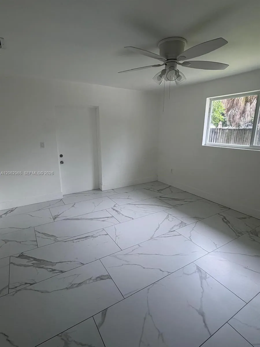 2542 NE 182nd St #2542 North Miami Beach, FL 33160
