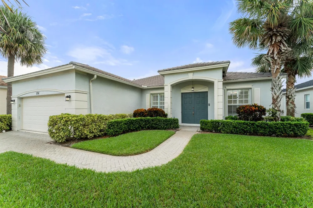 531 SW Lake Manatee Way Port St. Lucie, FL 34986
