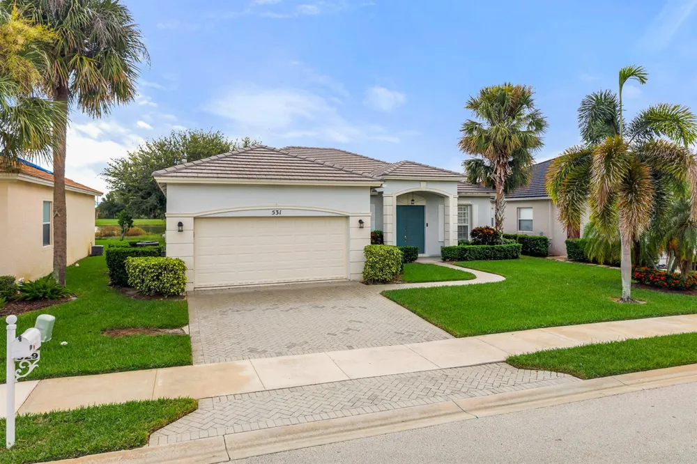 531 SW Lake Manatee Way Port St. Lucie, FL 34986