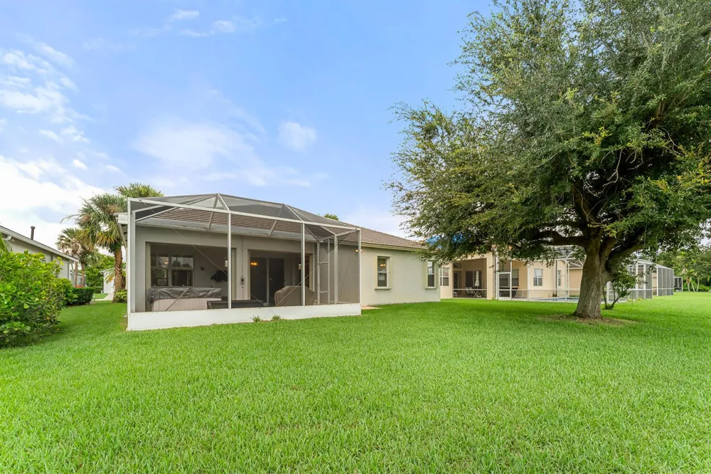 531 SW Lake Manatee Way Port St. Lucie, FL 34986