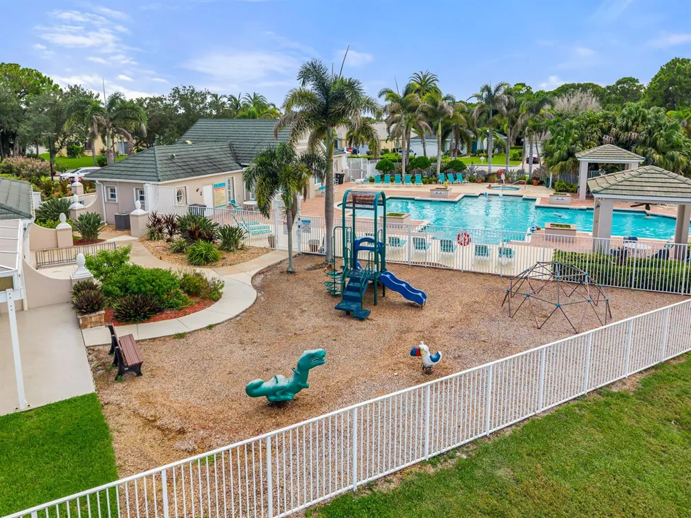 531 SW Lake Manatee Way Port St. Lucie, FL 34986