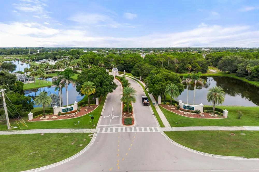 531 SW Lake Manatee Way Port St. Lucie, FL 34986