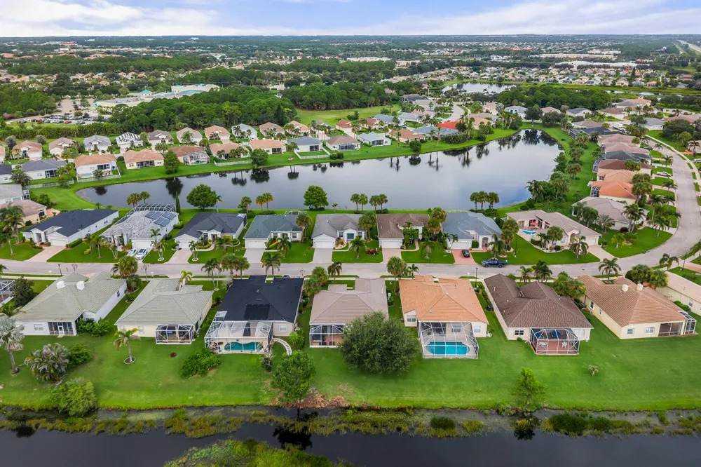 531 SW Lake Manatee Way Port St. Lucie, FL 34986