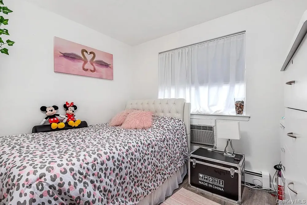 86-20 57th Road Elmhurst, NY 11373