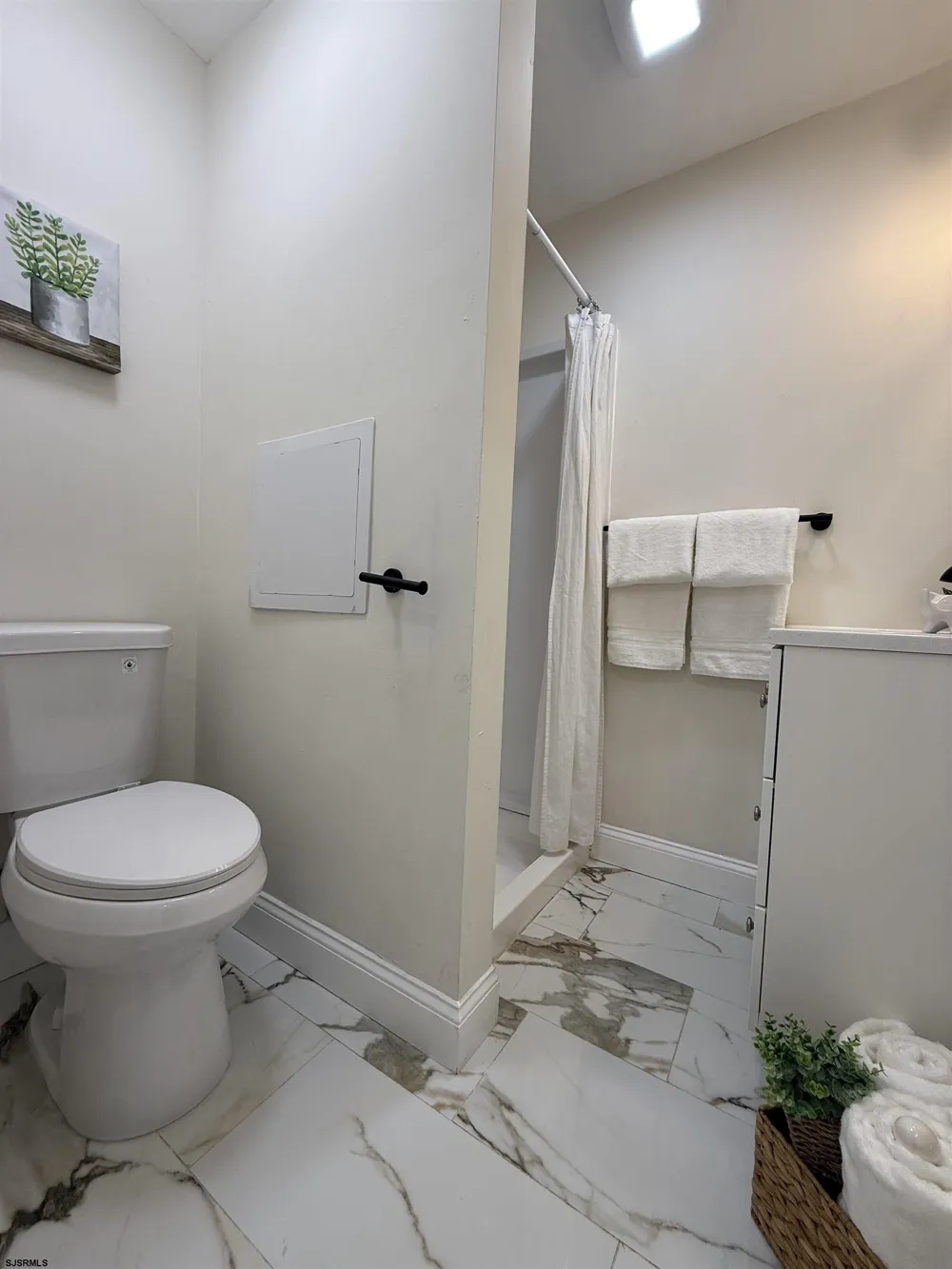 6314 Lance Ave Mays Landing, NJ 08330