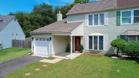 26 Dickenson Dr
