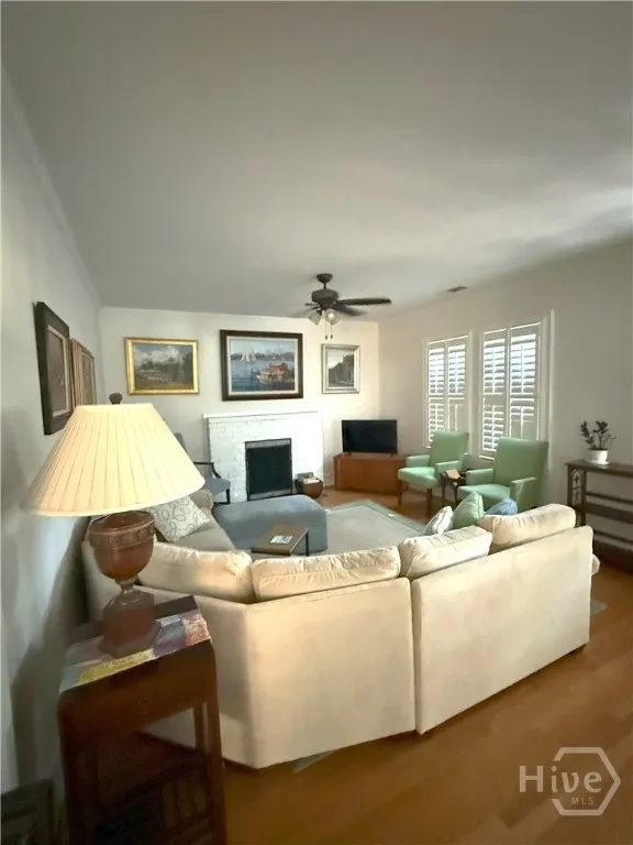 410 E 56th Street Savannah, GA 31405