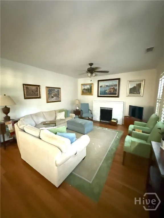 410 E 56th Street Savannah, GA 31405