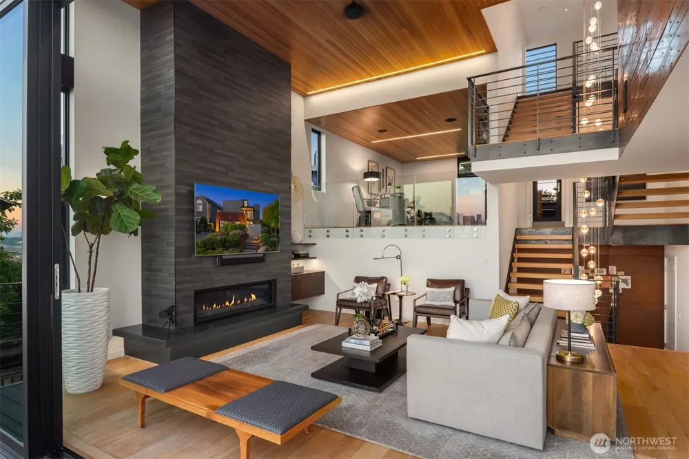 1502 Palm Avenue SW Seattle, WA 98116
