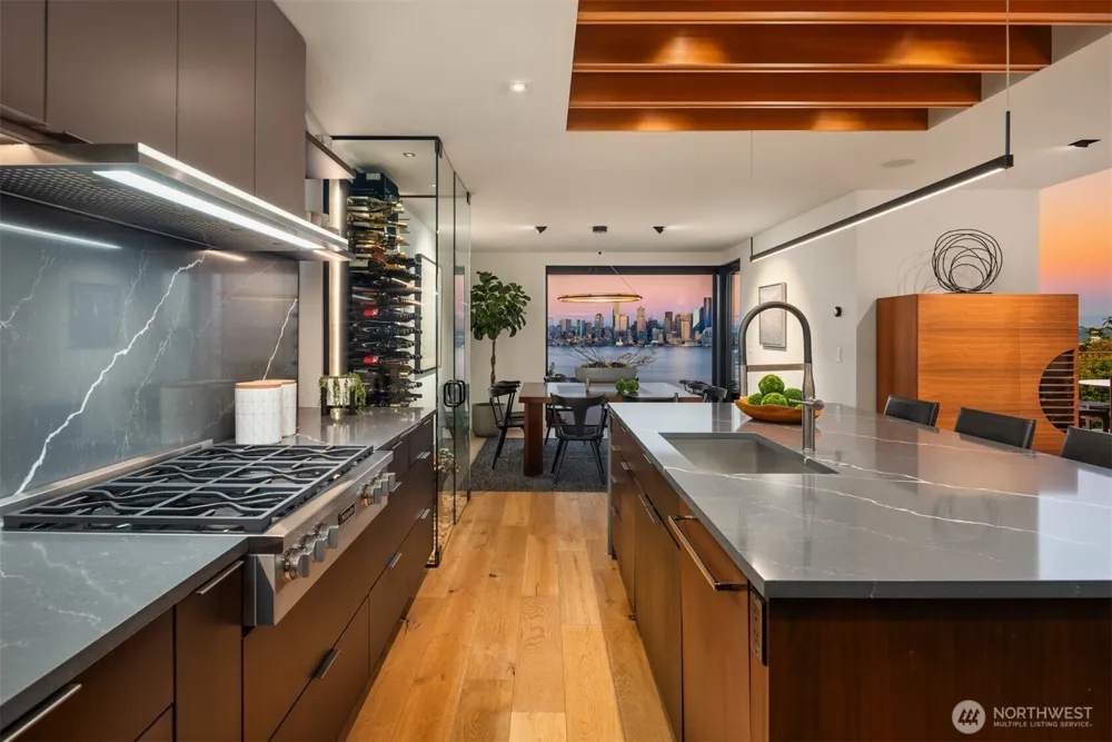 1502 Palm Avenue SW Seattle, WA 98116
