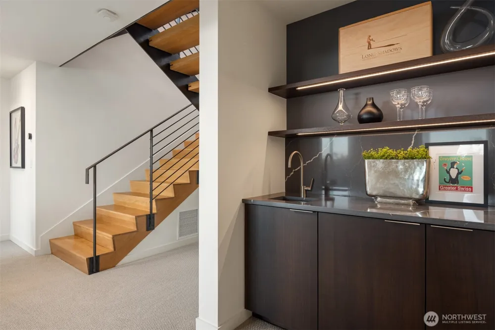 1502 Palm Avenue SW Seattle, WA 98116