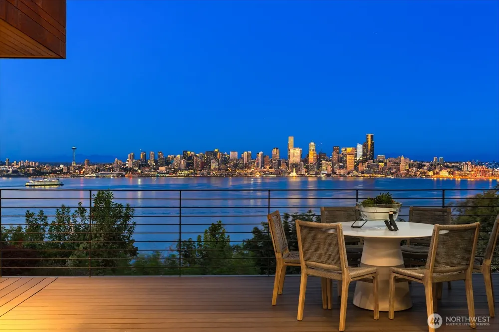 1502 Palm Avenue SW Seattle, WA 98116