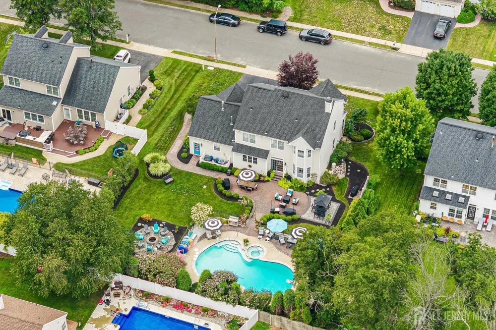 31 Woodstown Drive Freehold, NJ 07728