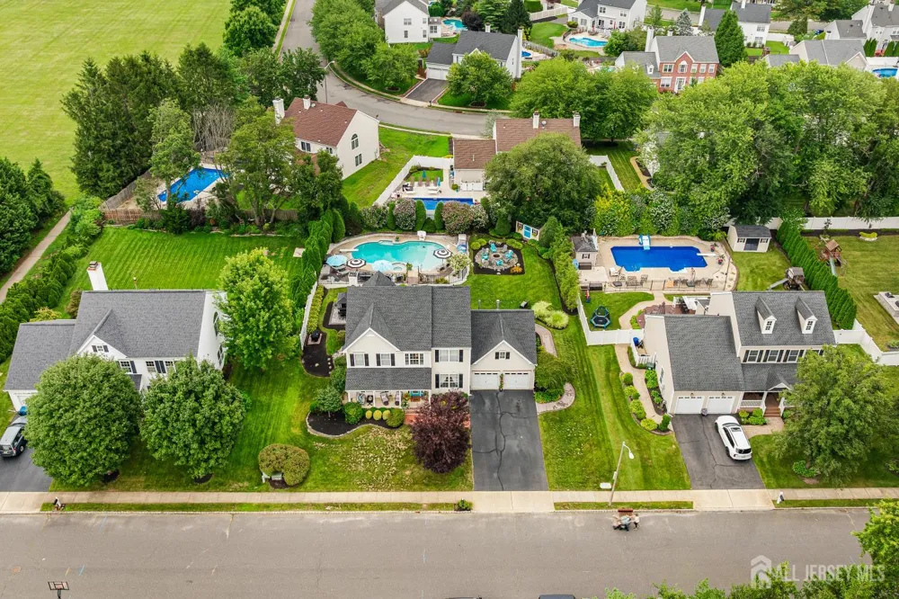 31 Woodstown Drive Freehold, NJ 07728