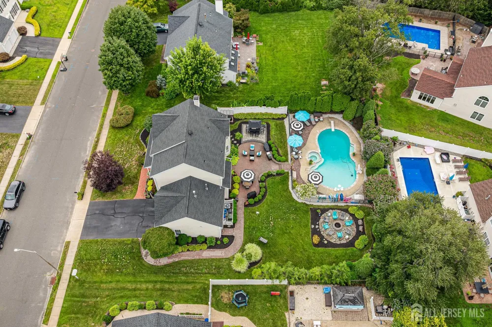 31 Woodstown Drive Freehold, NJ 07728