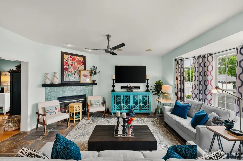 31 Woodstown Drive Freehold, NJ 07728