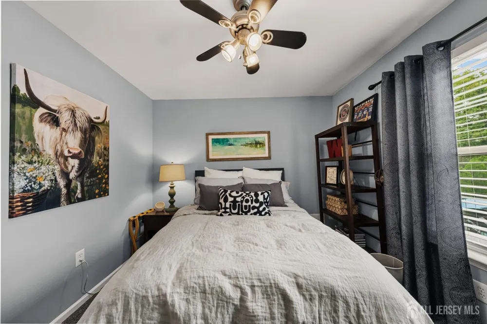 31 Woodstown Drive Freehold, NJ 07728