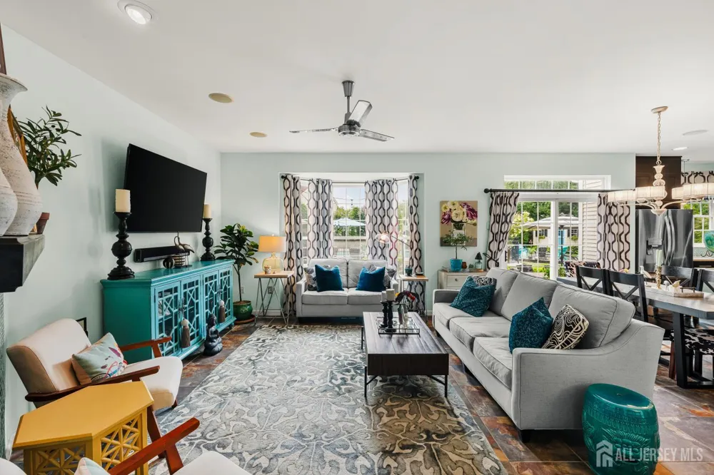 31 Woodstown Drive Freehold, NJ 07728