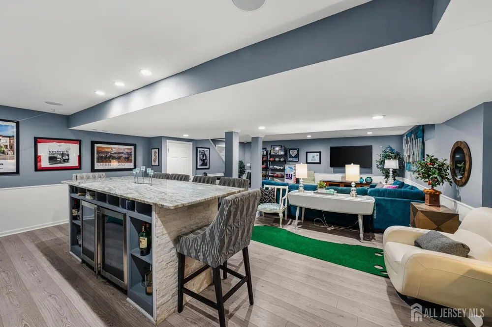 31 Woodstown Drive Freehold, NJ 07728