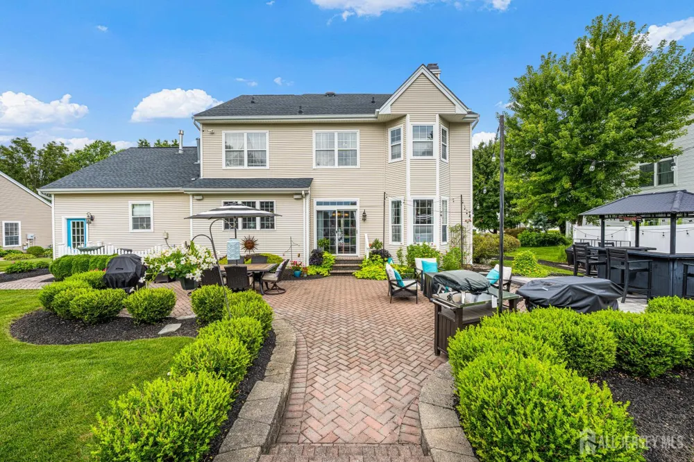 31 Woodstown Drive Freehold, NJ 07728