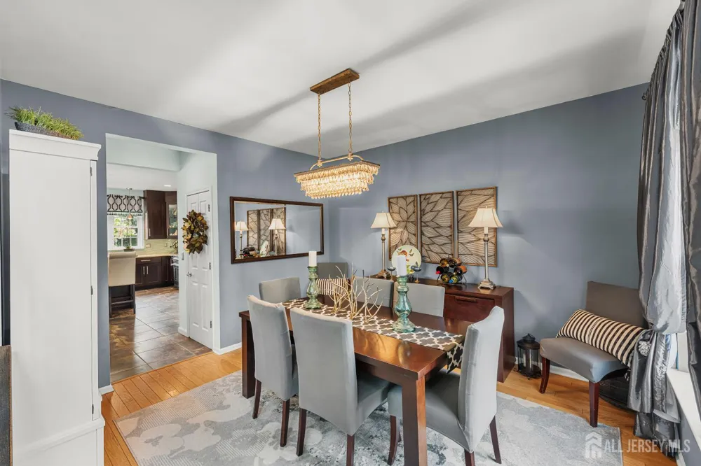 31 Woodstown Drive Freehold, NJ 07728